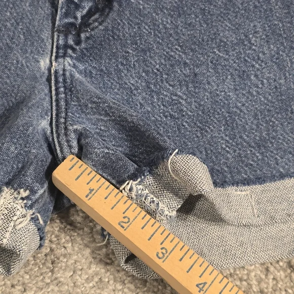 Wrangler Distressed Cuffed Cut Off Jean Shorts Western Cowgirl Barn Farmhouse - Picture 10 of 12